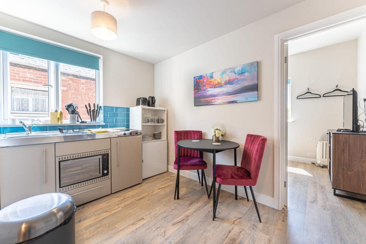 Superb One Bedroom Apartment In Coventry Cv1 *New* Buitenkant foto
